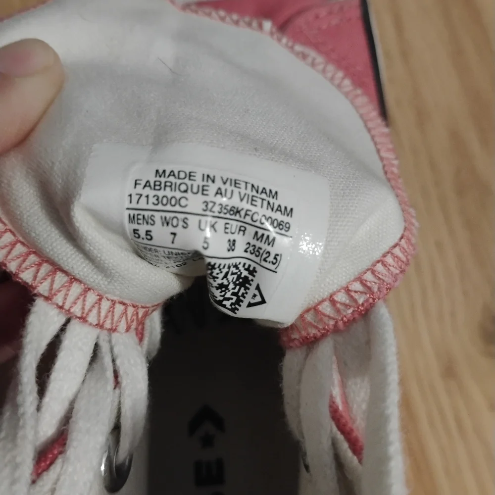 Chuck Taylor Converse Shoes - Picture 6 of 7